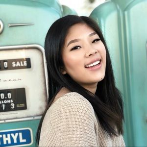 Meet your Posher, Natalie